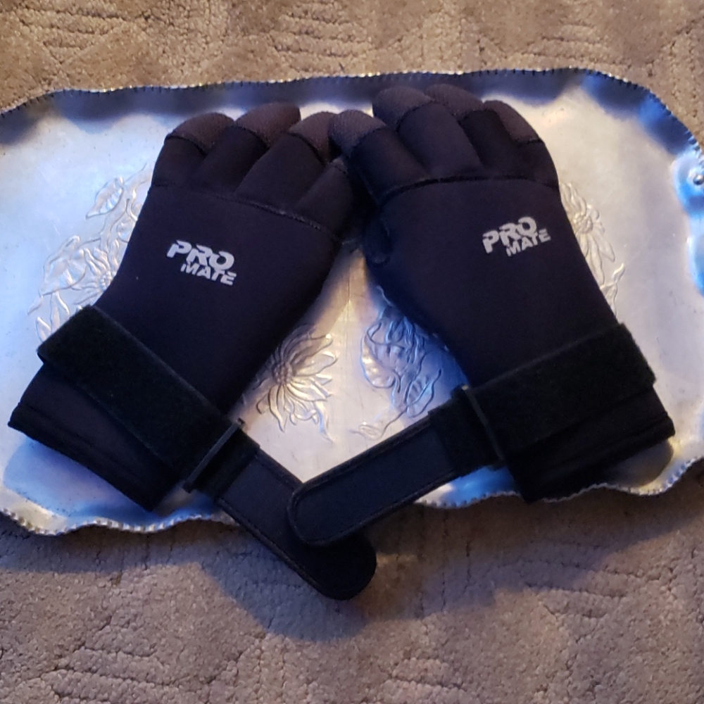 Pro fireproof gloves 🧤 - Picture 3 of 7
